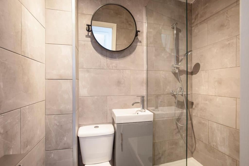 Spacious Serenity In The Heart Of Central Londra Esterno foto