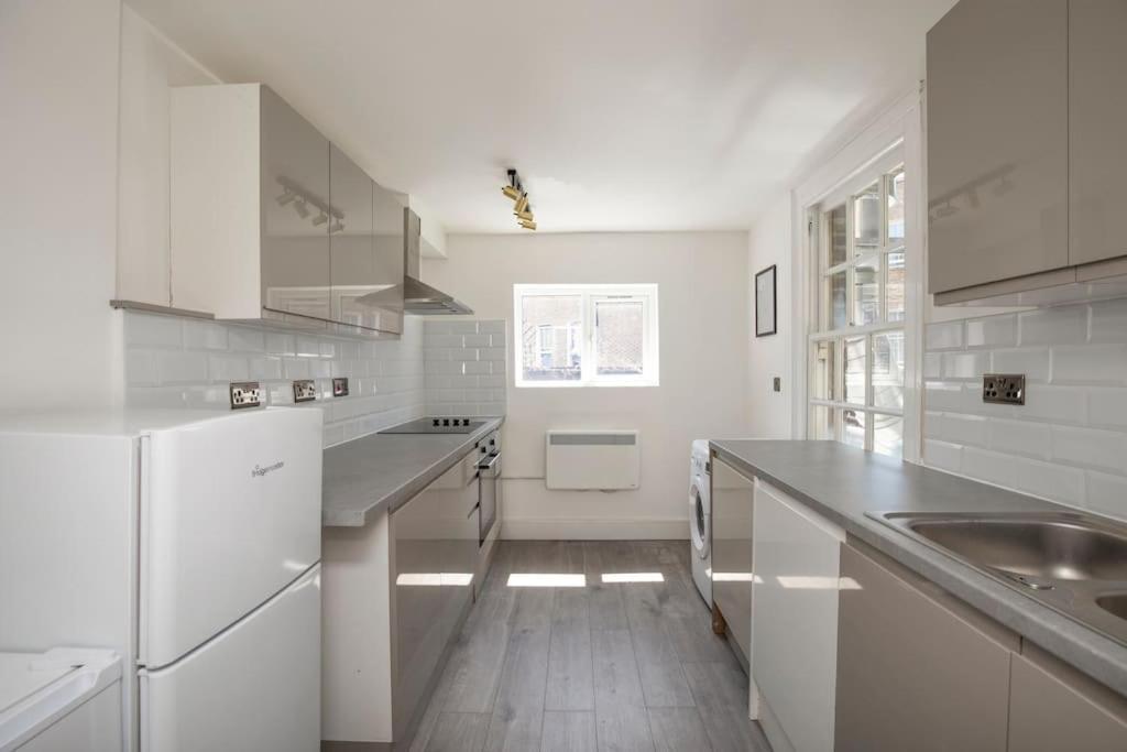 Spacious Serenity In The Heart Of Central Londra Esterno foto